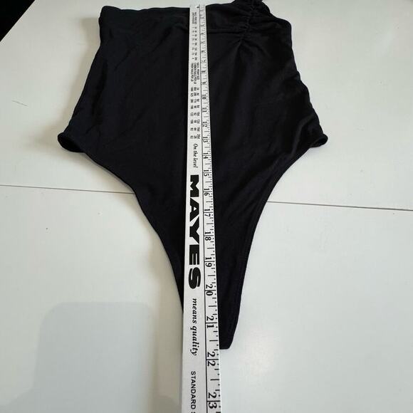 Aritzia Wilfred Free Bodysuit Thong Stretch‎ One Shoulder Spaghetti Black M - Picture 8 of 8